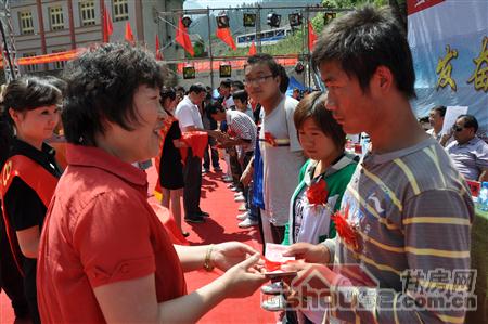 http://www.yangjie928.com/UploadFile/2010824112346734.jpg